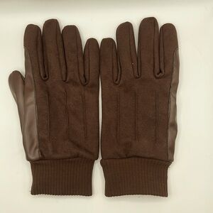 GAP driver gloves men chocolate brown color . New